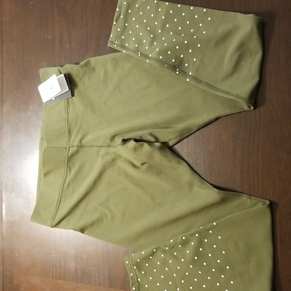 Nike Pants - Nike slim fit Leggings NWT